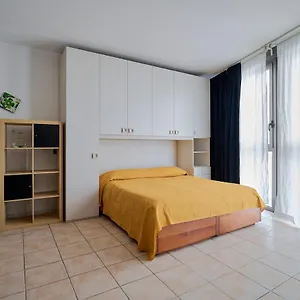 Appartamento B2-hosted By Sweetstay, Milano